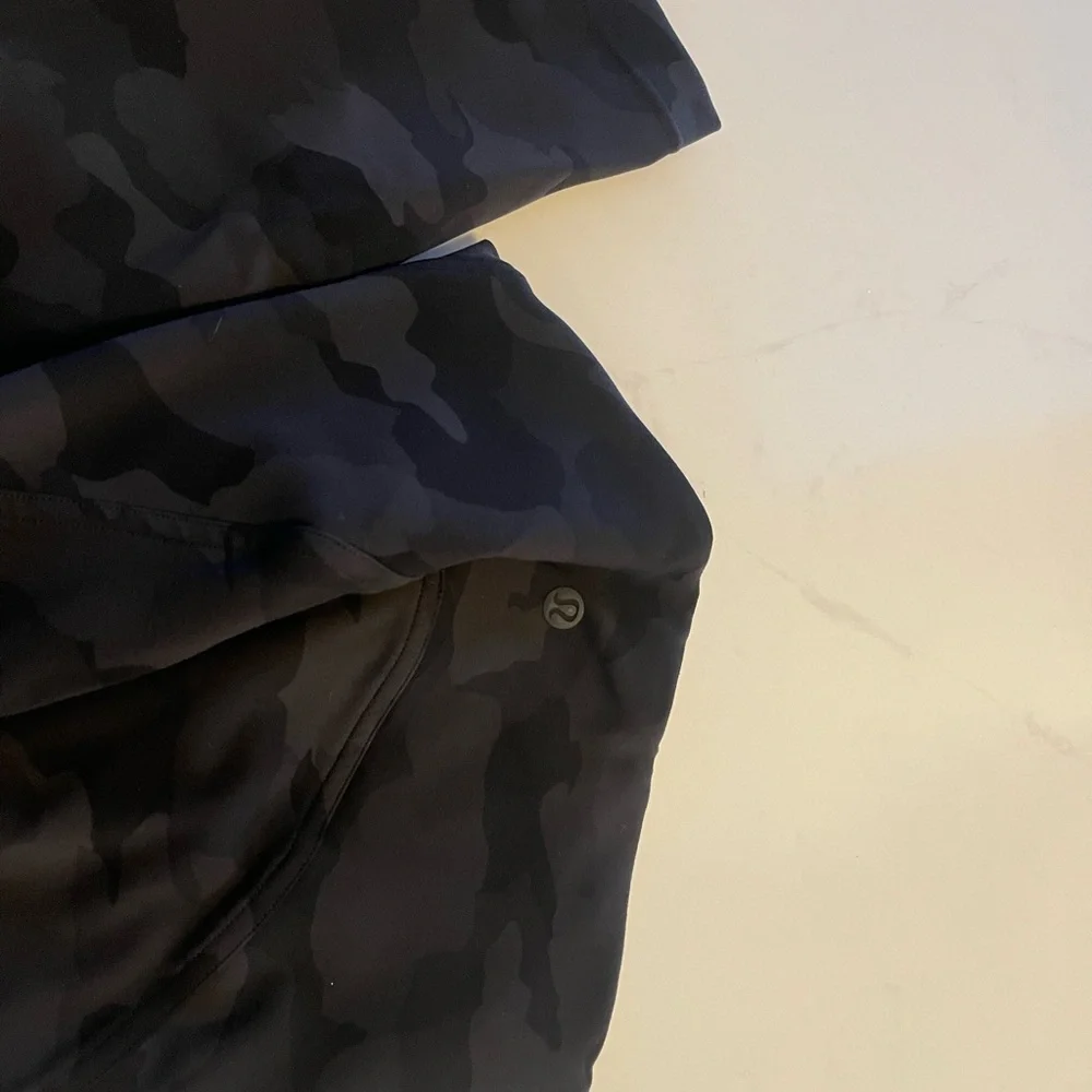 Lululemon Camouflage Leggings Size:6 unsure of style - Picture 4 of 13